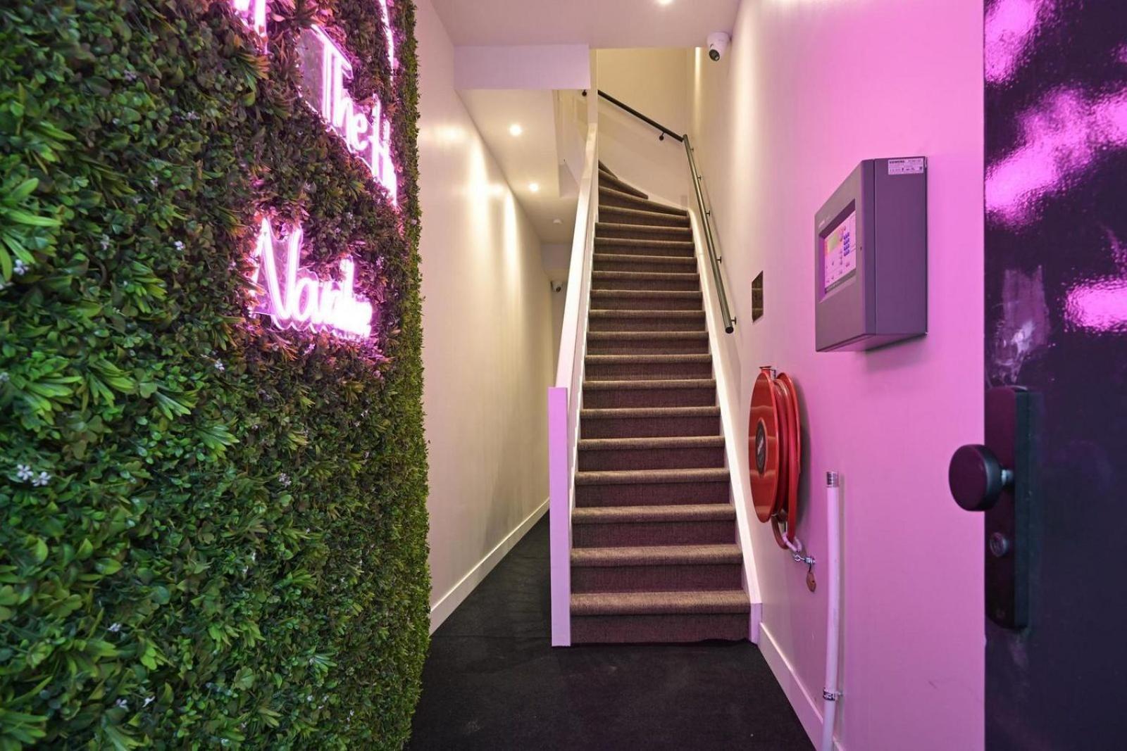 Novallure Downtown - Short Stay Apartments The Hague Room photo