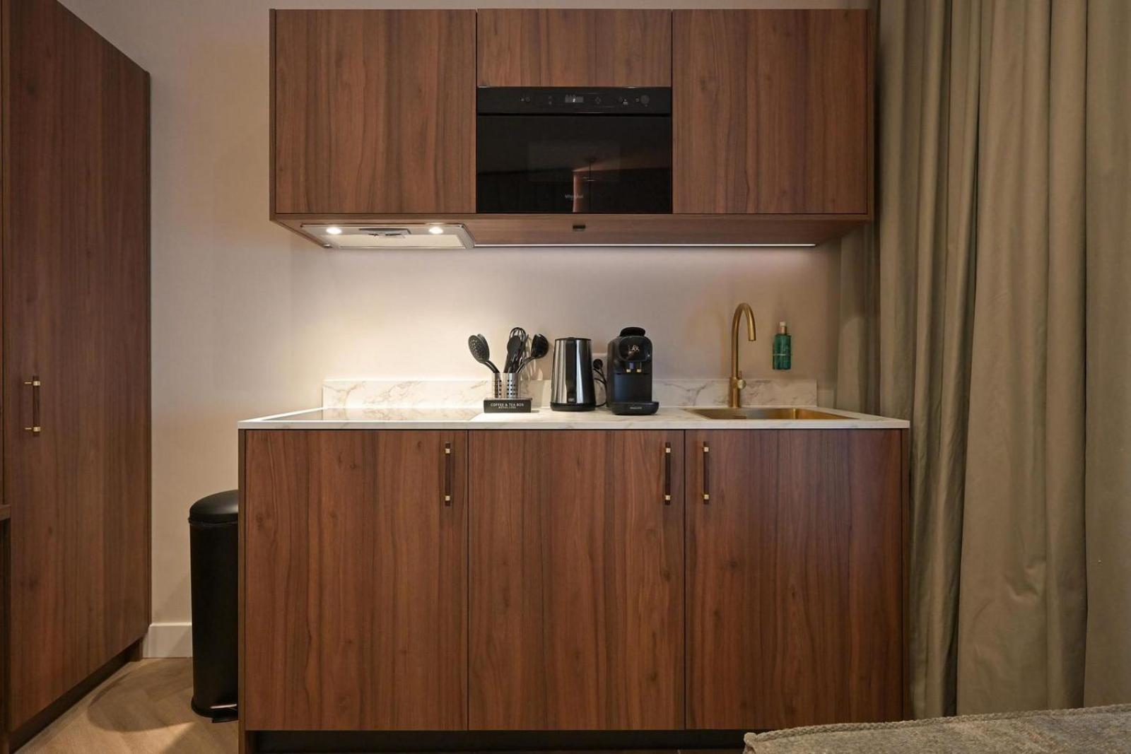 Novallure Downtown - Short Stay Apartments The Hague Room photo