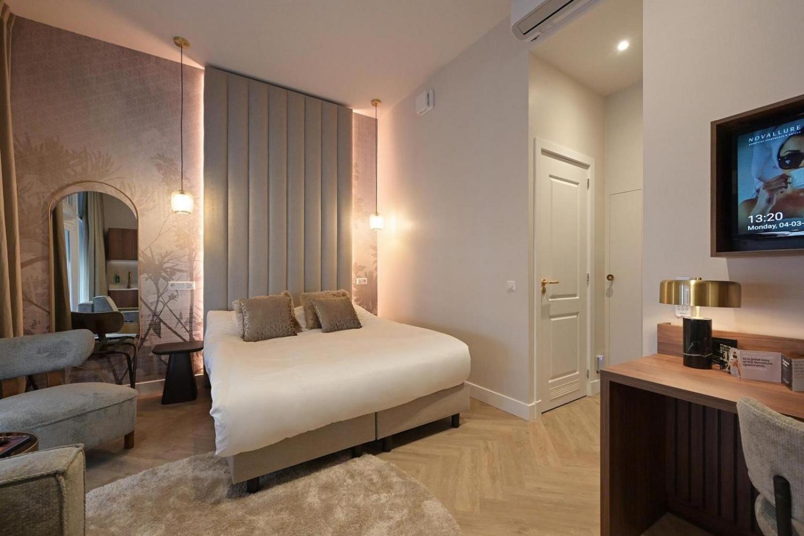 Novallure Downtown - Short Stay Apartments The Hague Room photo